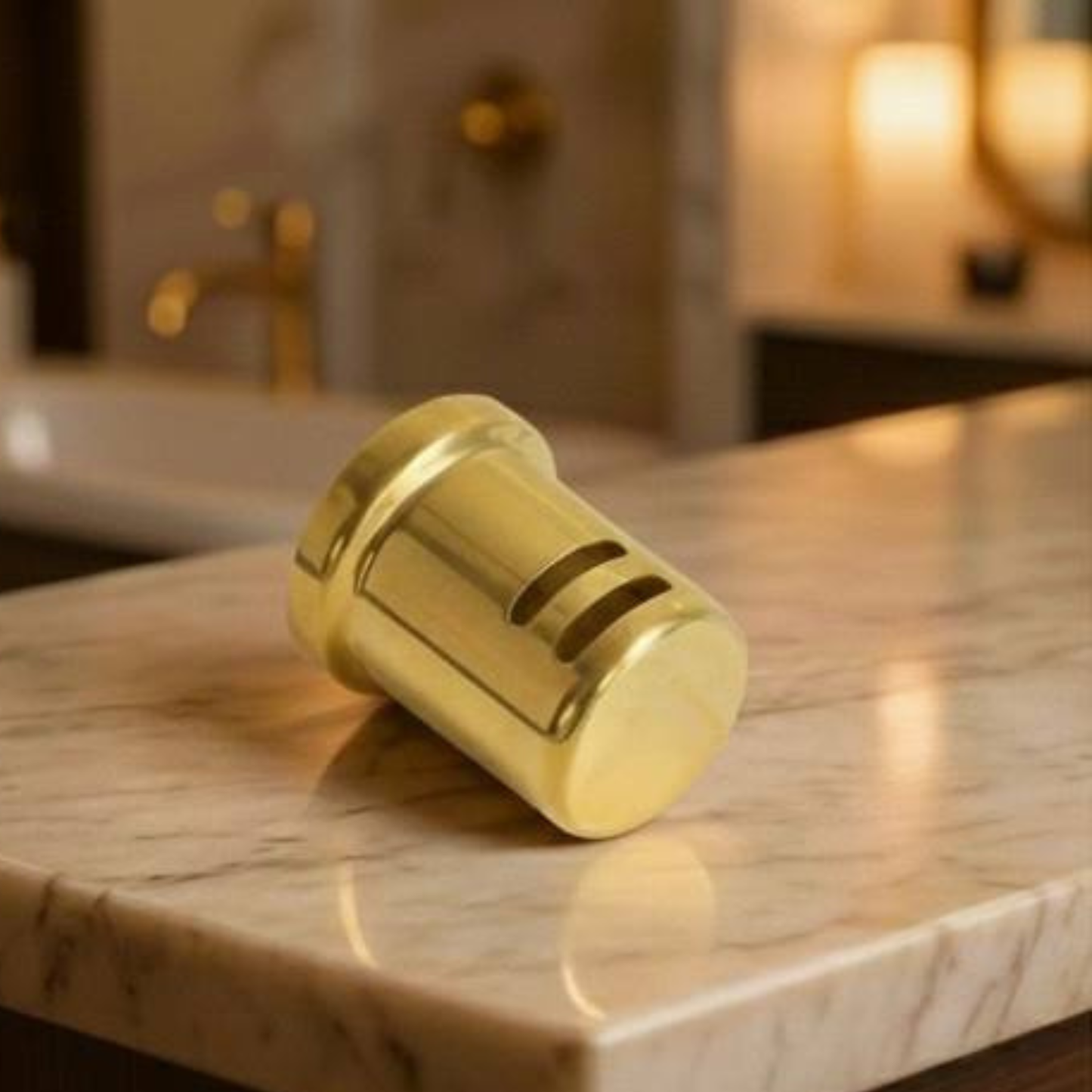 Technical specifications and dimensions diagram for solid brass sink flange.